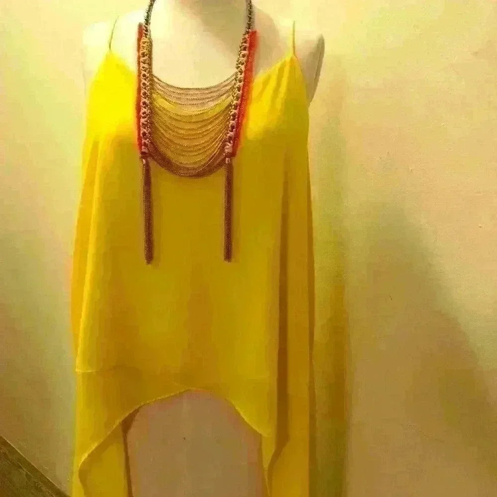Multi gold tone fashion necklace AND Yellow Tank